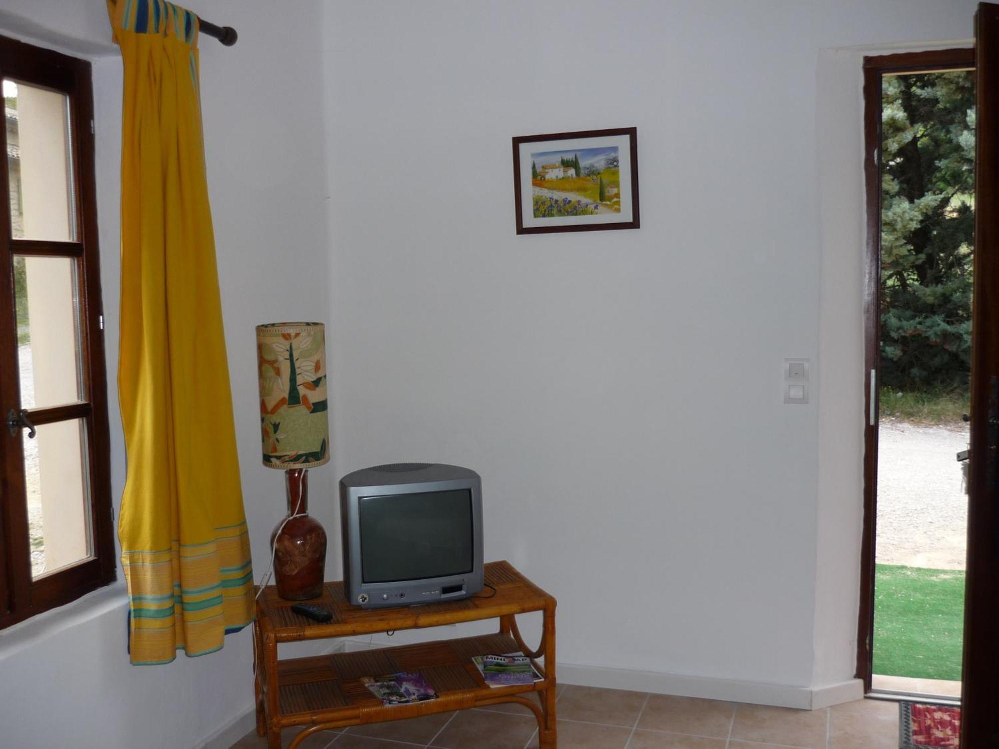 Le Val Leron Bed & Breakfast Valaurie Exterior photo