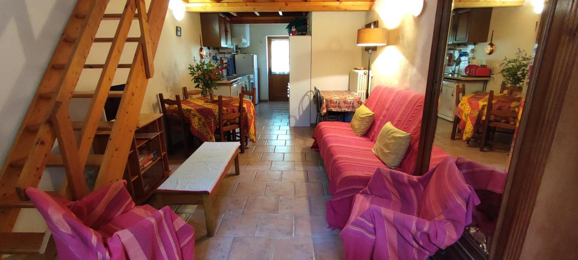 Le Val Leron Bed & Breakfast Valaurie Exterior photo