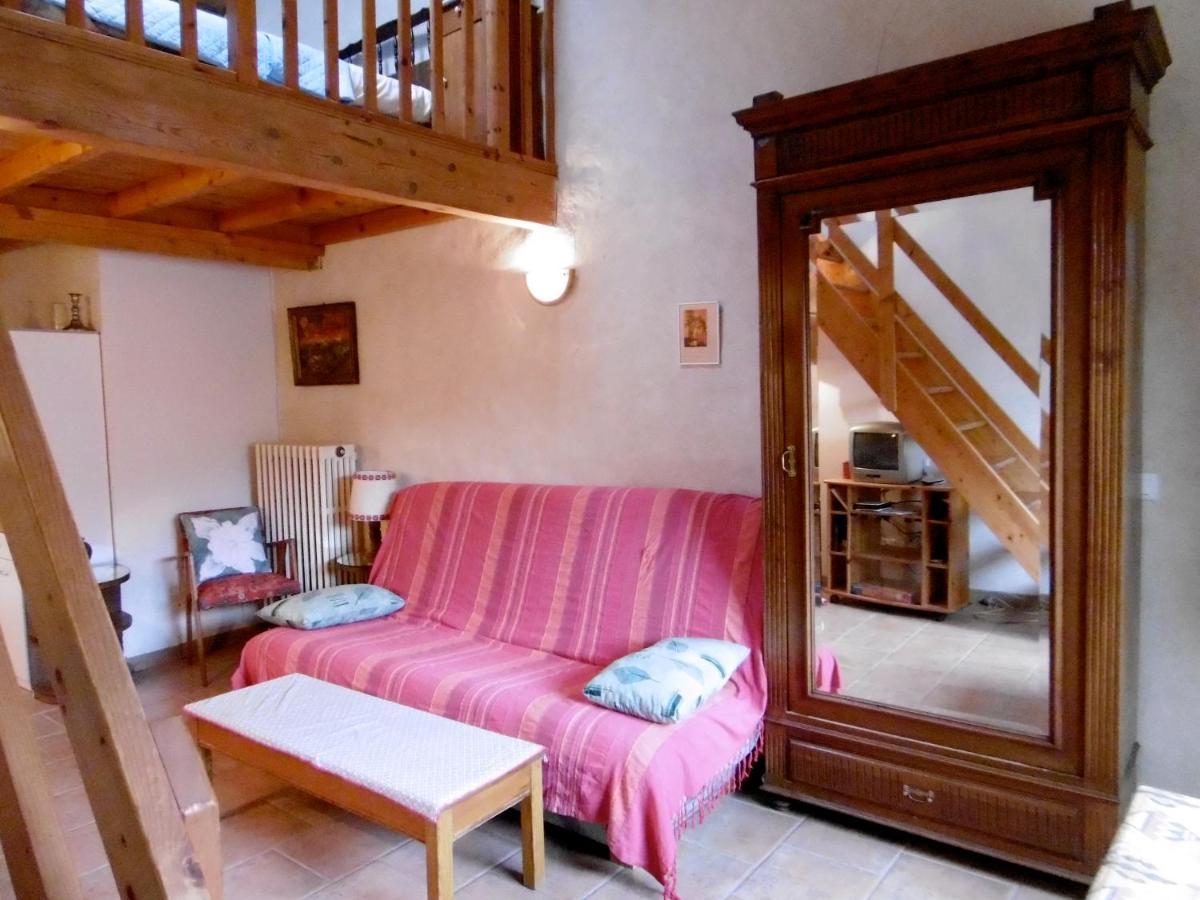 Le Val Leron Bed & Breakfast Valaurie Exterior photo